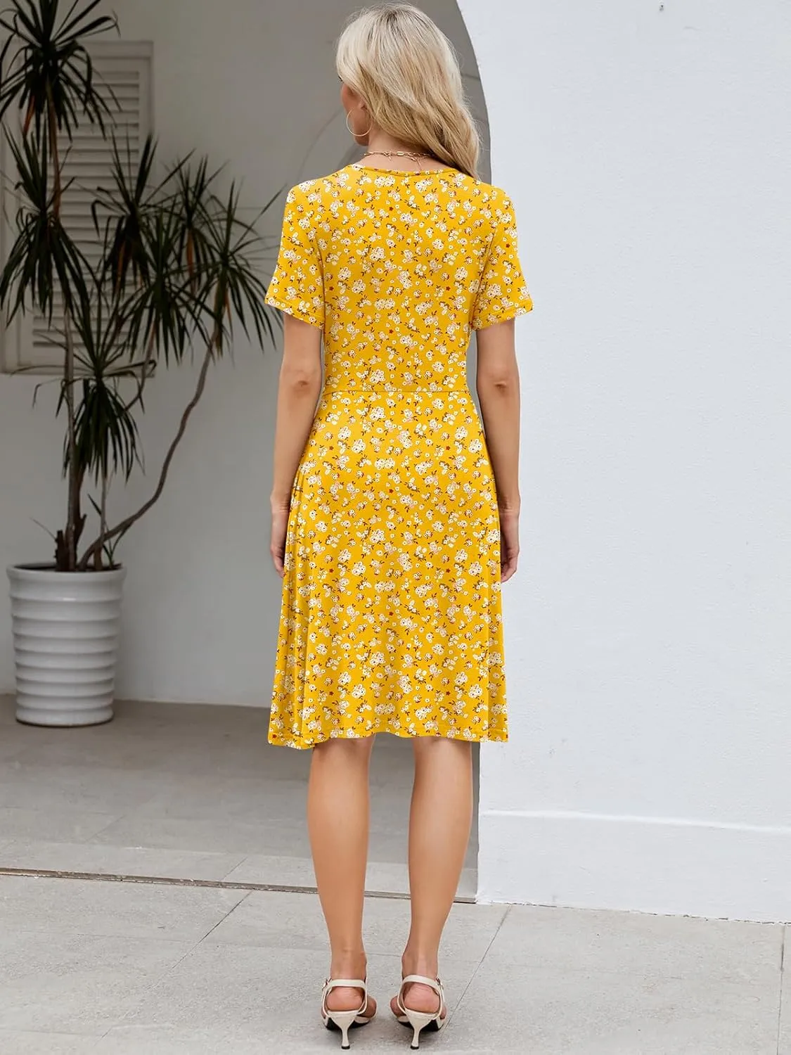 Naggoo Womens Summer Dresses for Women 2025 Spring Floral Short Sundress Short Sleeve Wrap V Neck Casual Dress with Pockets